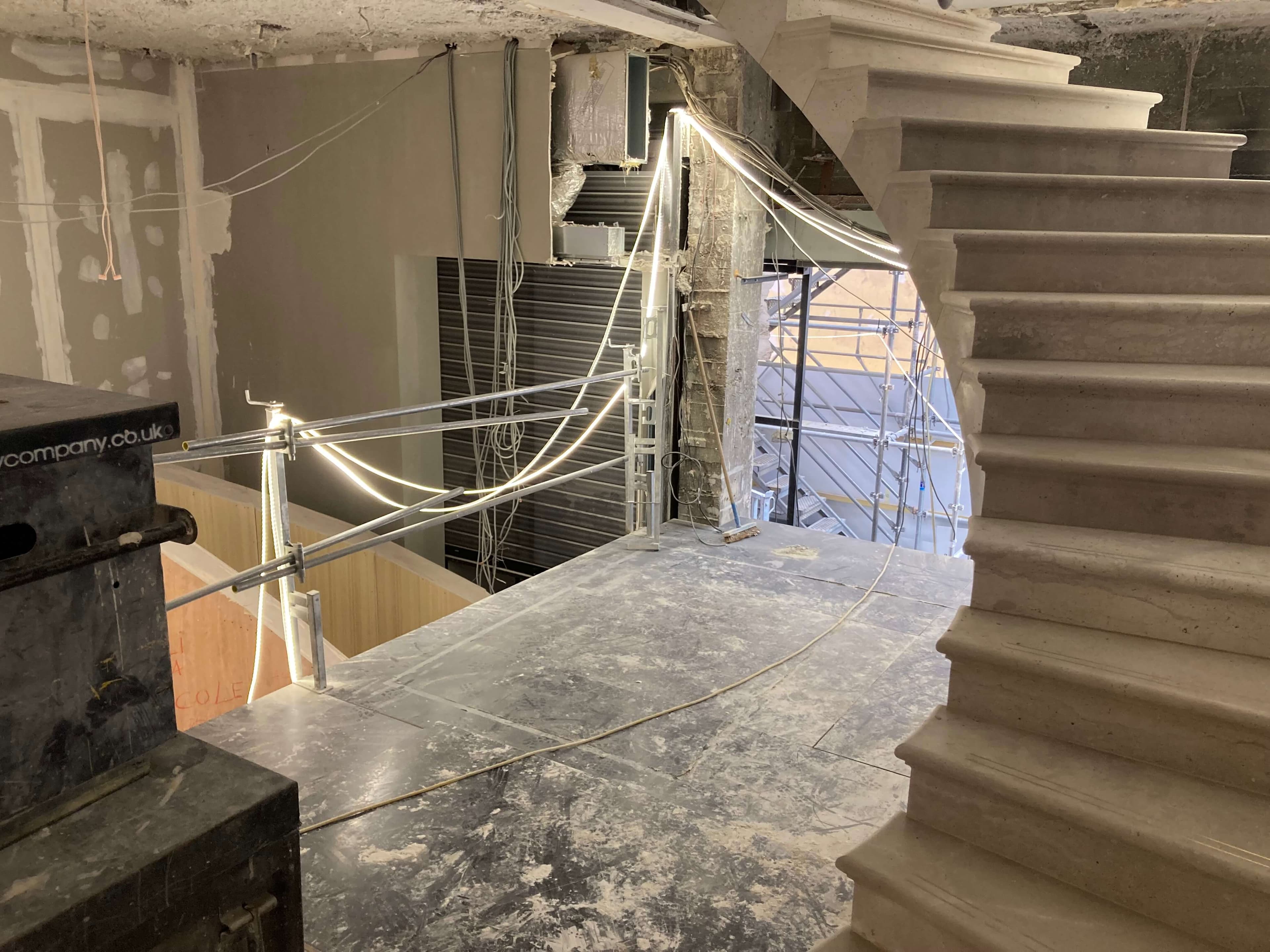 Découpe dalle escalier